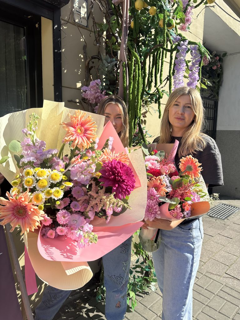 kwiaty chorzów, bukiet, bukiet chorzów, kwiaciarnia, pracownia florystyczna, nowoczesne bukiety, instagramowe bukiety